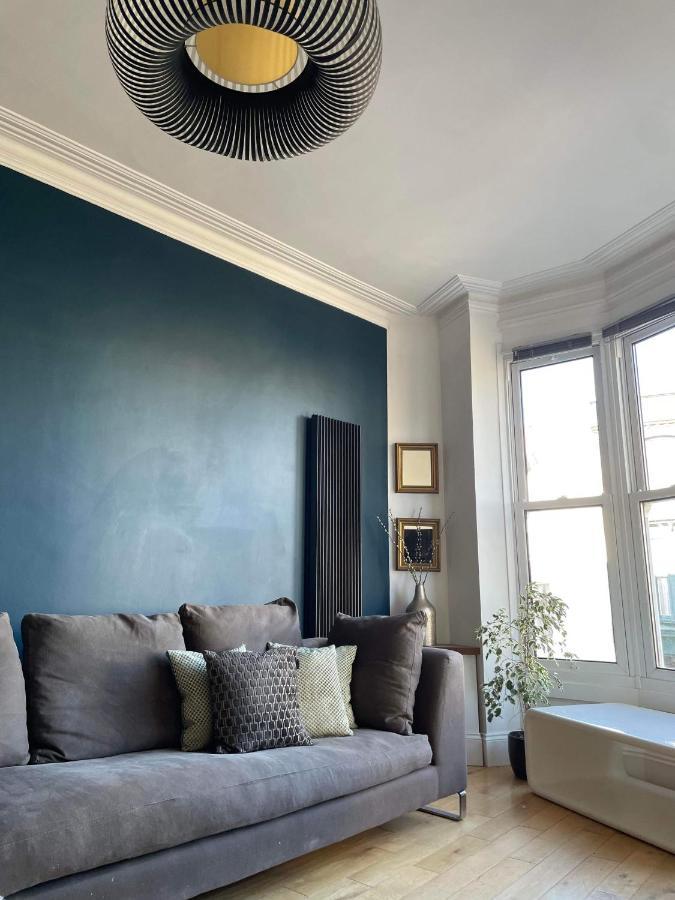The Clock Tower Apartment - Spacious, Modern, 2 Bed Room Apartment , Southsea With Free Parking - Sleeps 4 朴次茅斯 外观 照片